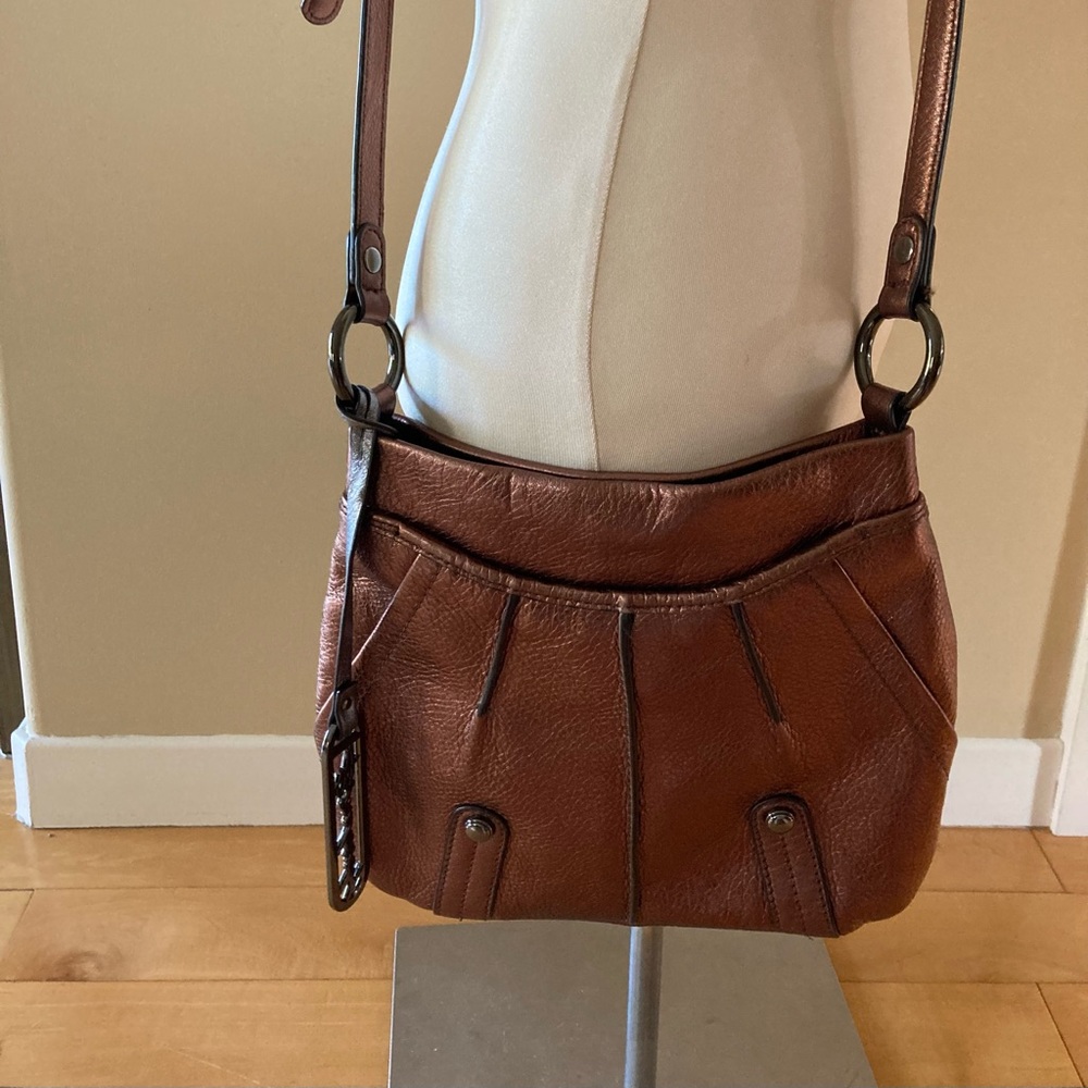 B Makowsky copper metallic crossbody bag